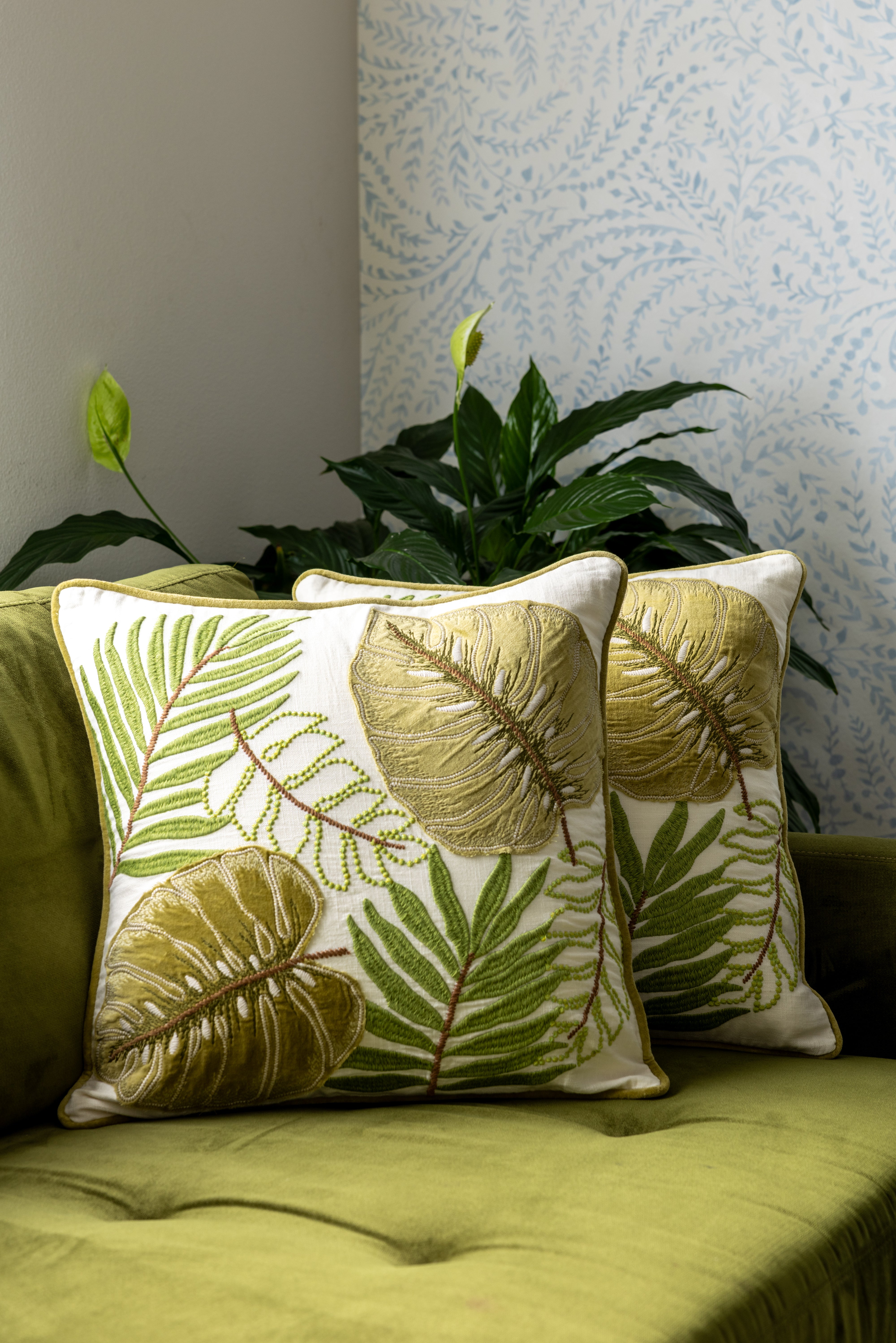 The Leaf Garden Throw Pillow