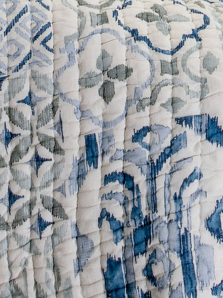 Mellow Pattern Quilt with shams